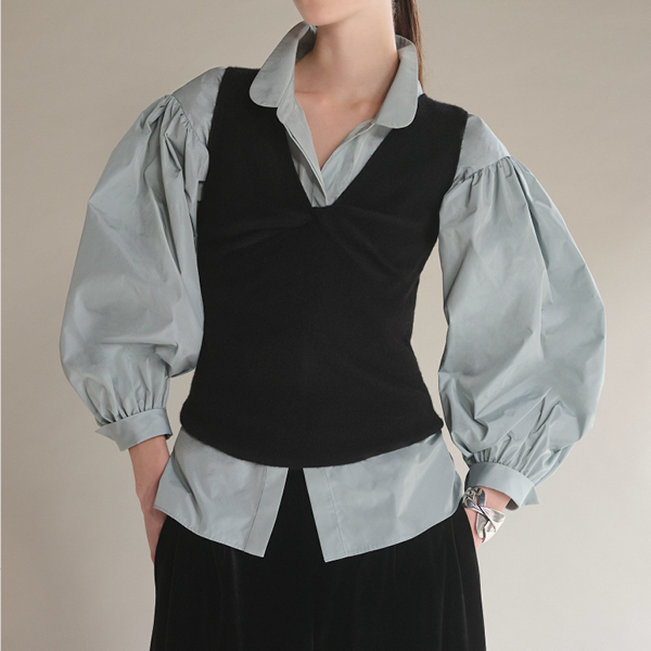 Knit Top “Daisy Twist Elegance”