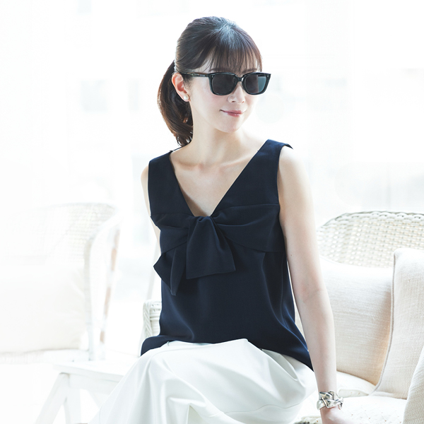 Staff Recommend-クールな表情に華やぎを添える、涼やかリボントップスCool Ribbon Top
