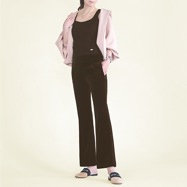Pocket Flare Leggings新色ダークブラウンが登場