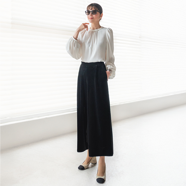 Daisy Velour 美脚パンツ