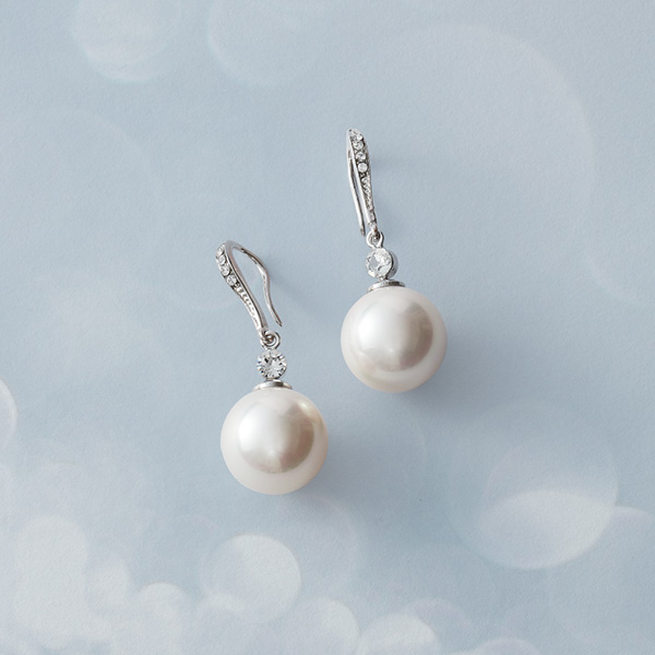 ピアス "Pearl Drops"