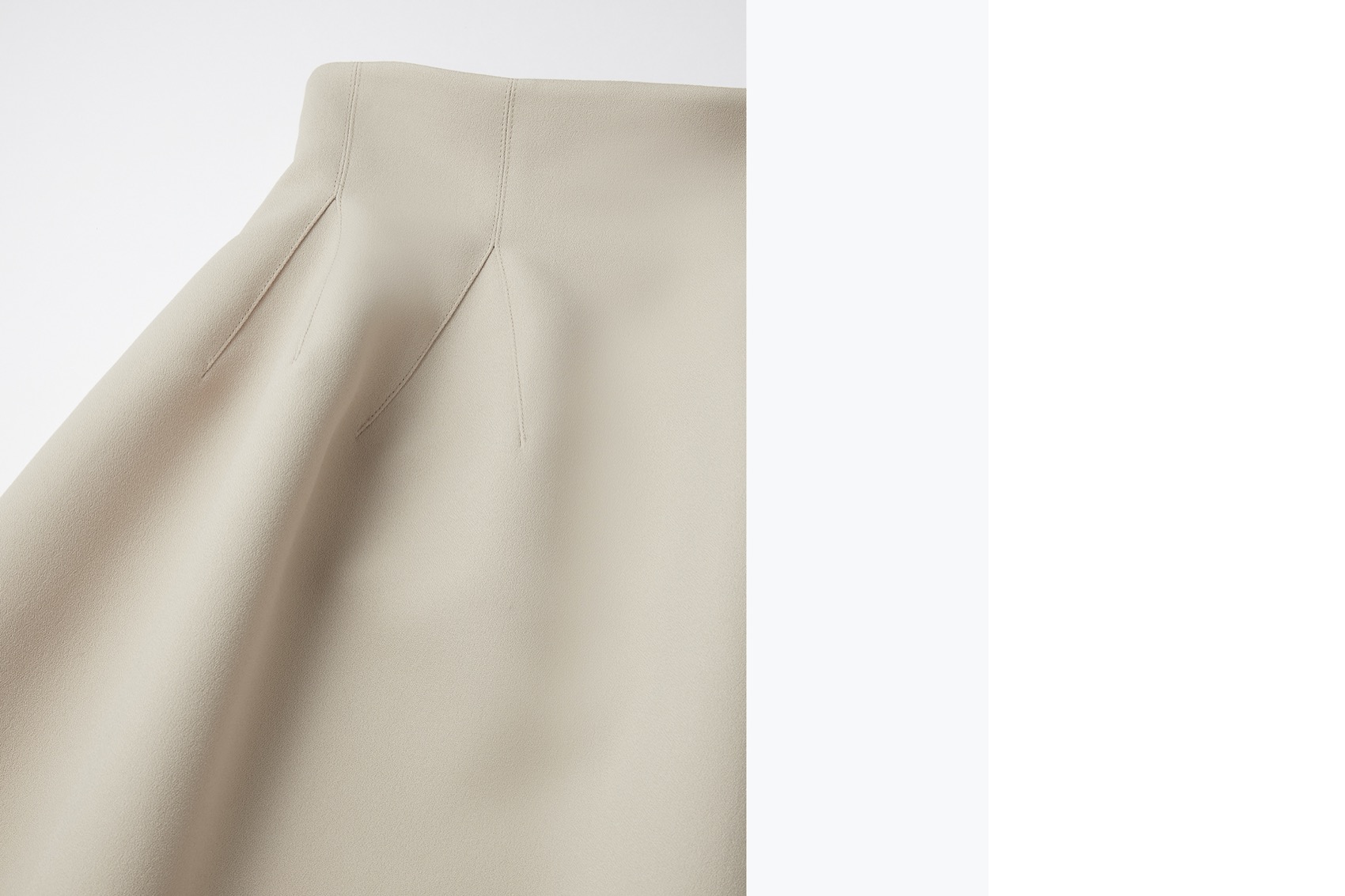 DAISY LIN | Official website and Online Boutique / High-Hip Skirt ...