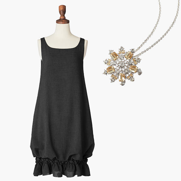 Dress "DAISY TRAVEL Slim Perfect" (Black) & Power Stone Brooch & Necklace (Champagne Apricot)