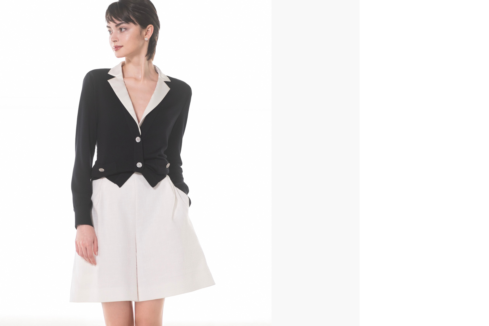 Cygne♡新品未使用　定価39500円　ツイードジャケット Lydie+ 白 Cygne♡新品未使用 定価39500円 ツイードジャケット Lydie+ 白