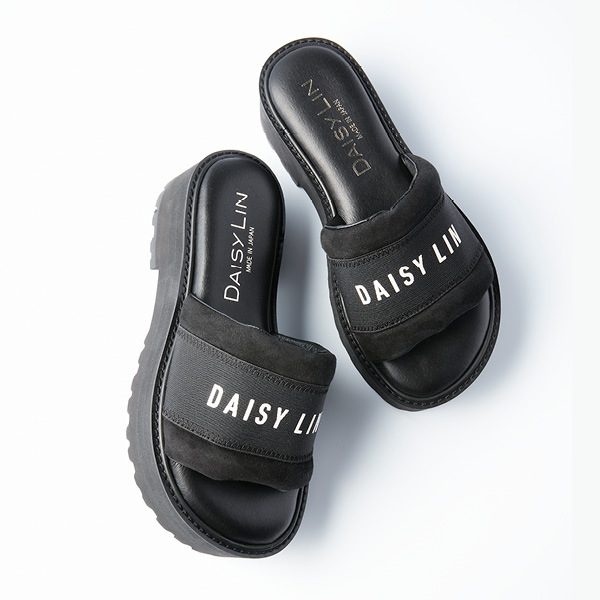 Cushion Tower Sandal (Black Black)