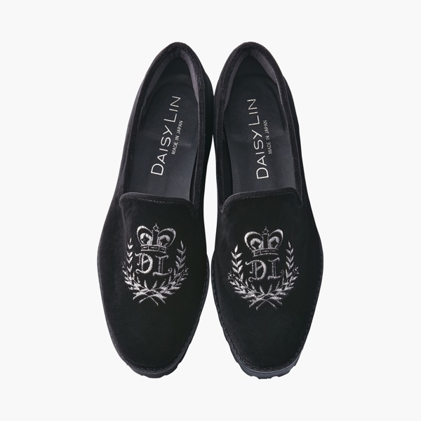 Velour Cushion Opera (Velvet Black)